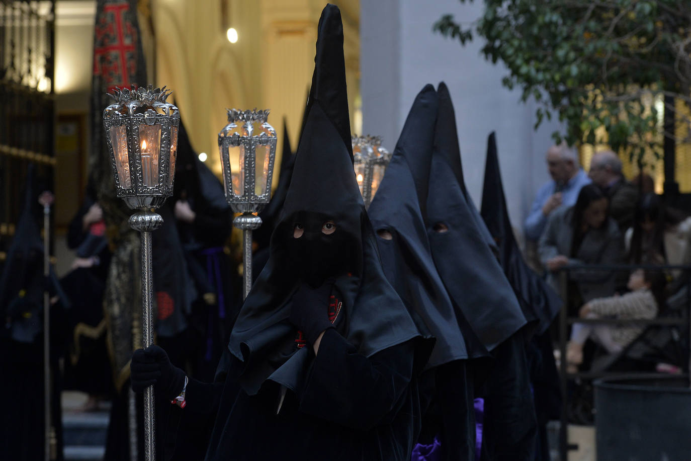 Las cofradías de la Misericordia, de Servitas y del Santo Sepulcro cierran el Viernes Santo