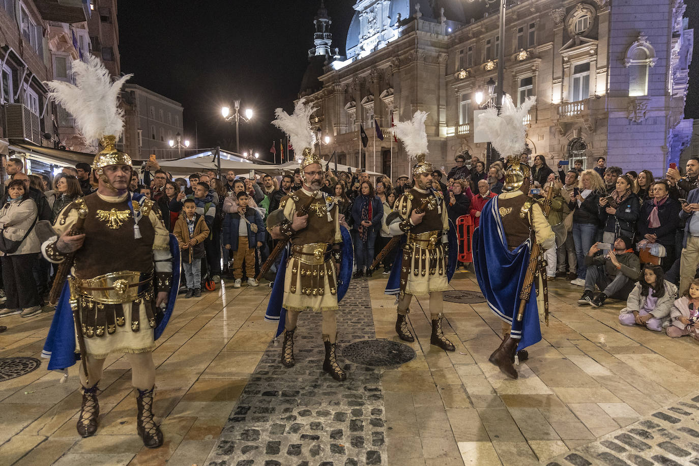 Cartagena se tiñe de luto en el Santo Entierro marrajo