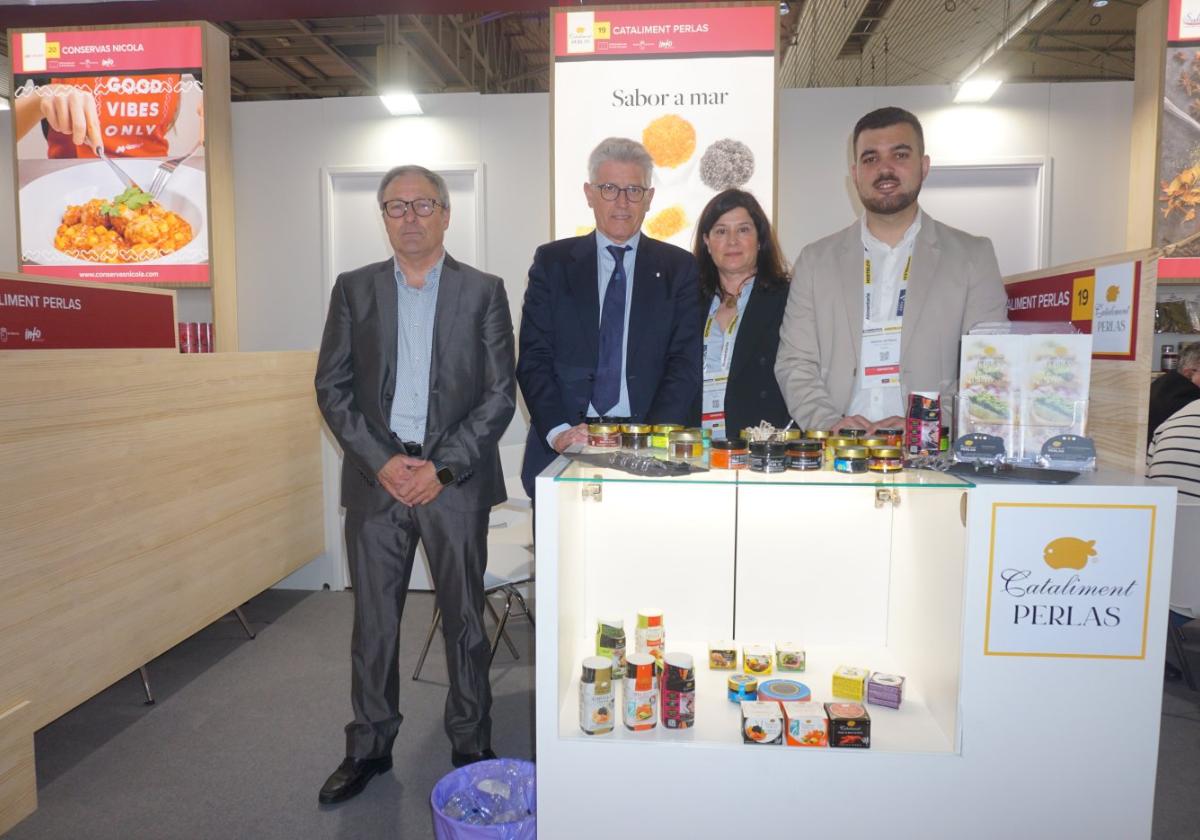 Miembros de los equipos de dirección y comercial de Cataliment en Alimentaria.