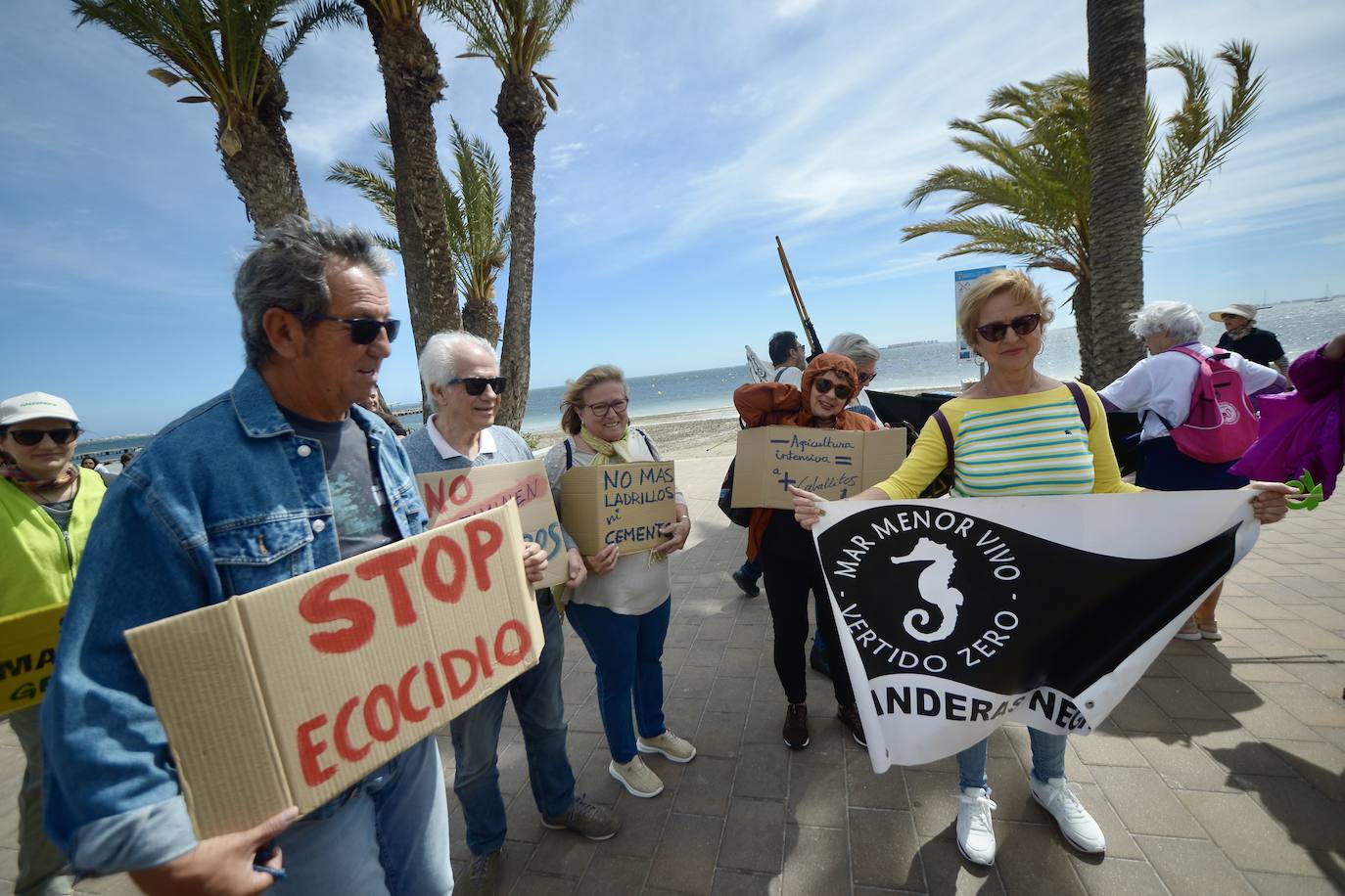 Marcha por los derechos del Mar Menor en San Javier, en imágenes