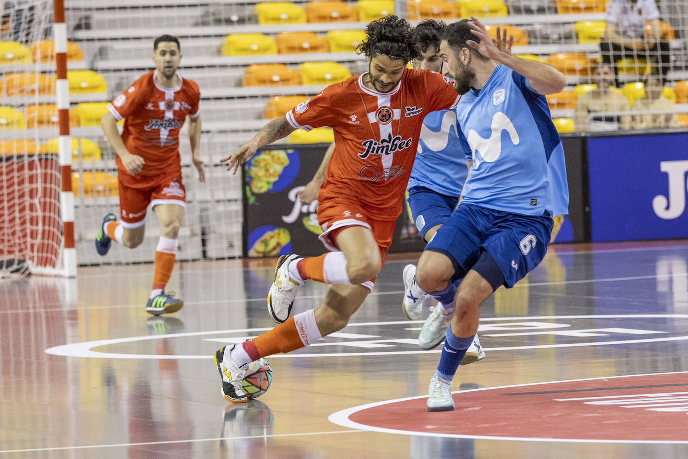 Las imágenes del Jimbee-Movistar (1-8)