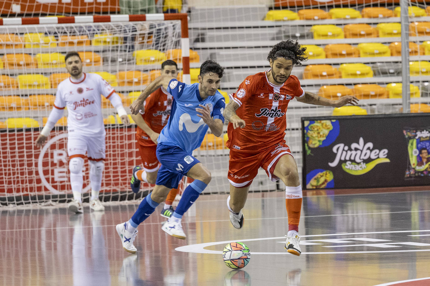 Las imágenes del Jimbee-Movistar (1-8)