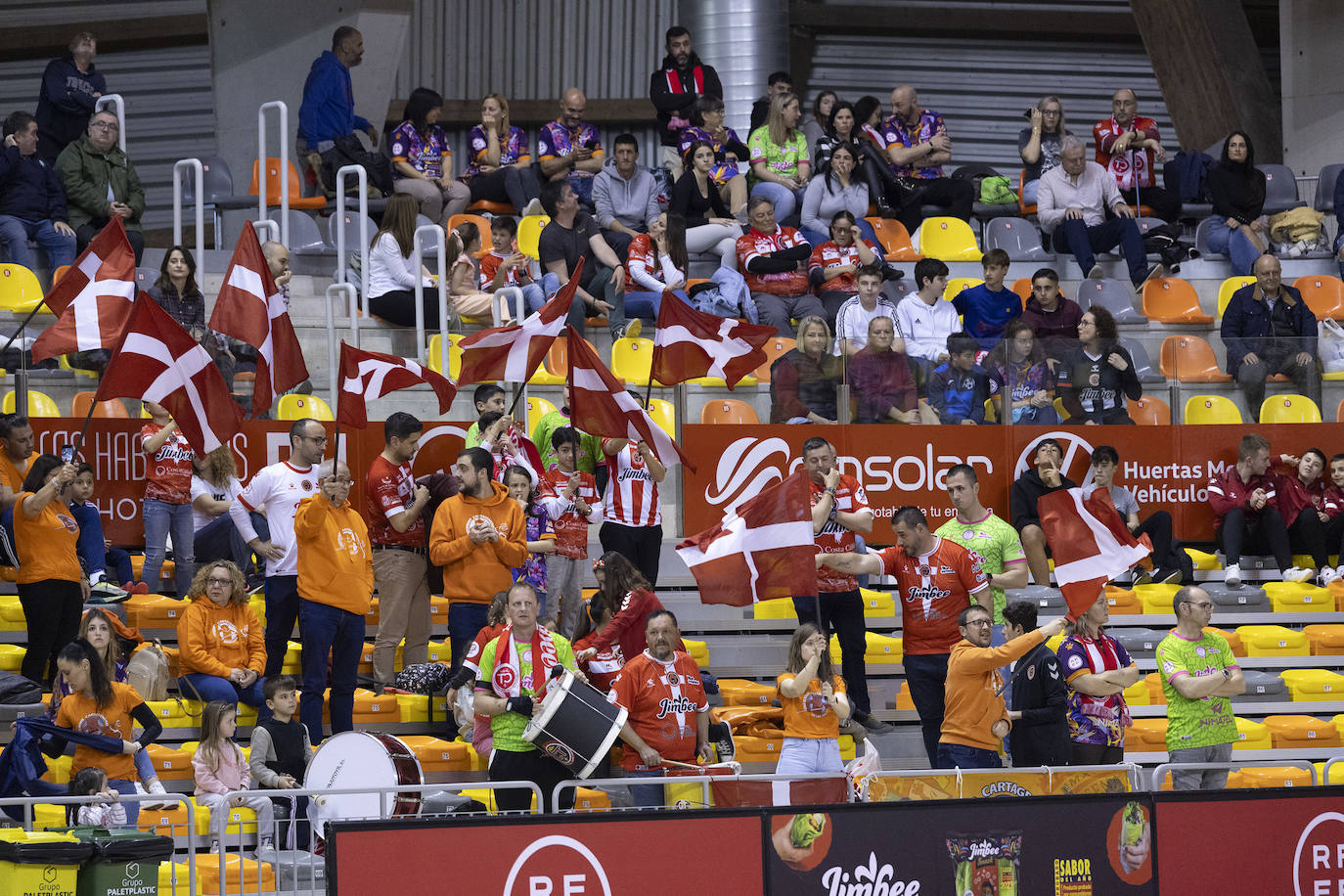 Las imágenes del Jimbee-Movistar (1-8)