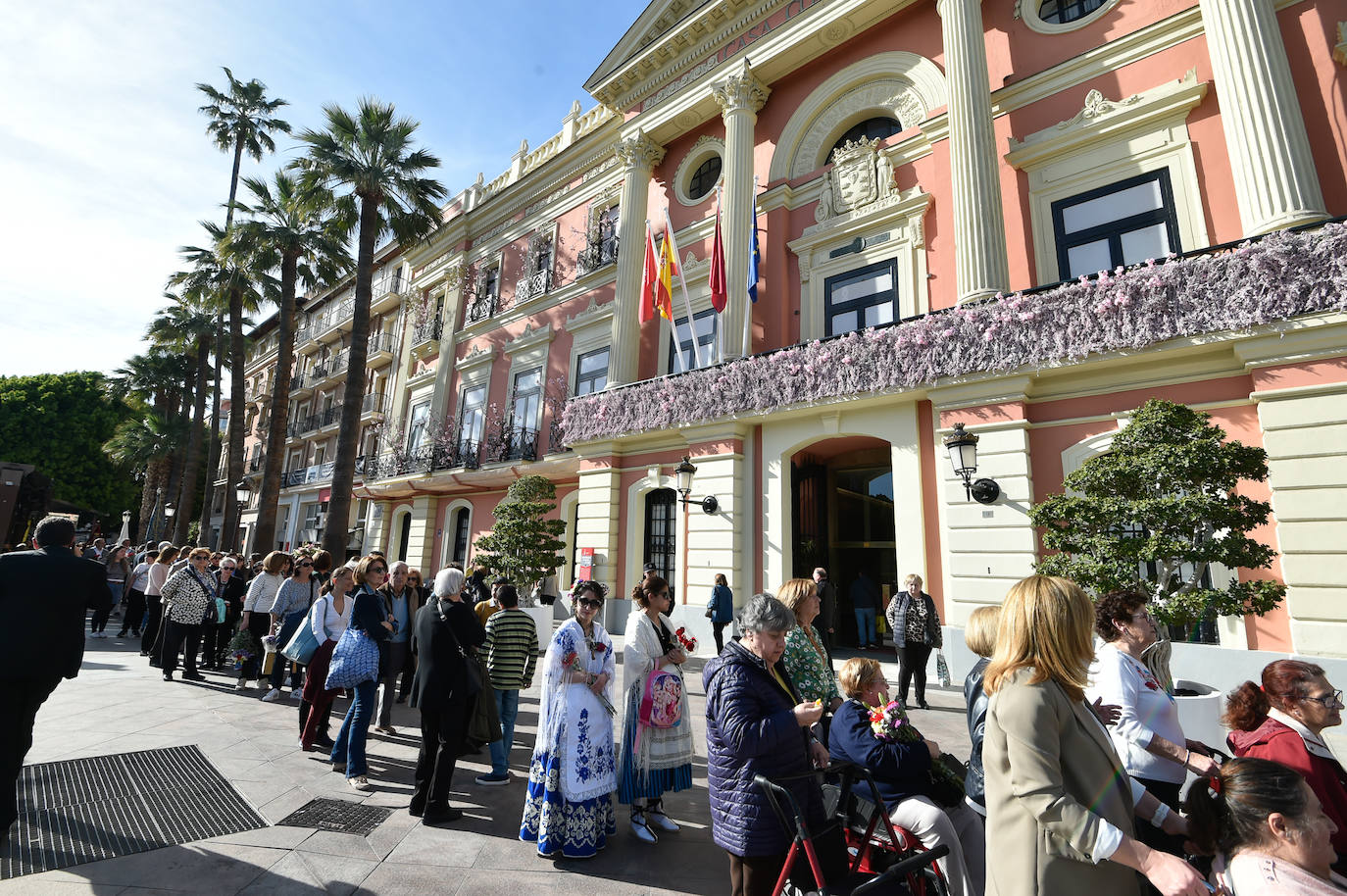Las imágenes de la ofrenda floral a la Virgen de la Fuensanta