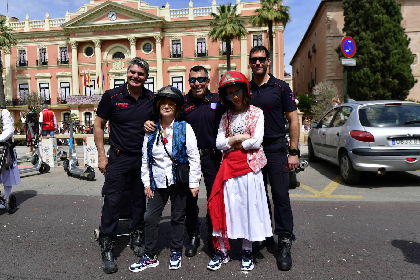 Las calles de Murcia rebosan en el Bando de la Huerta