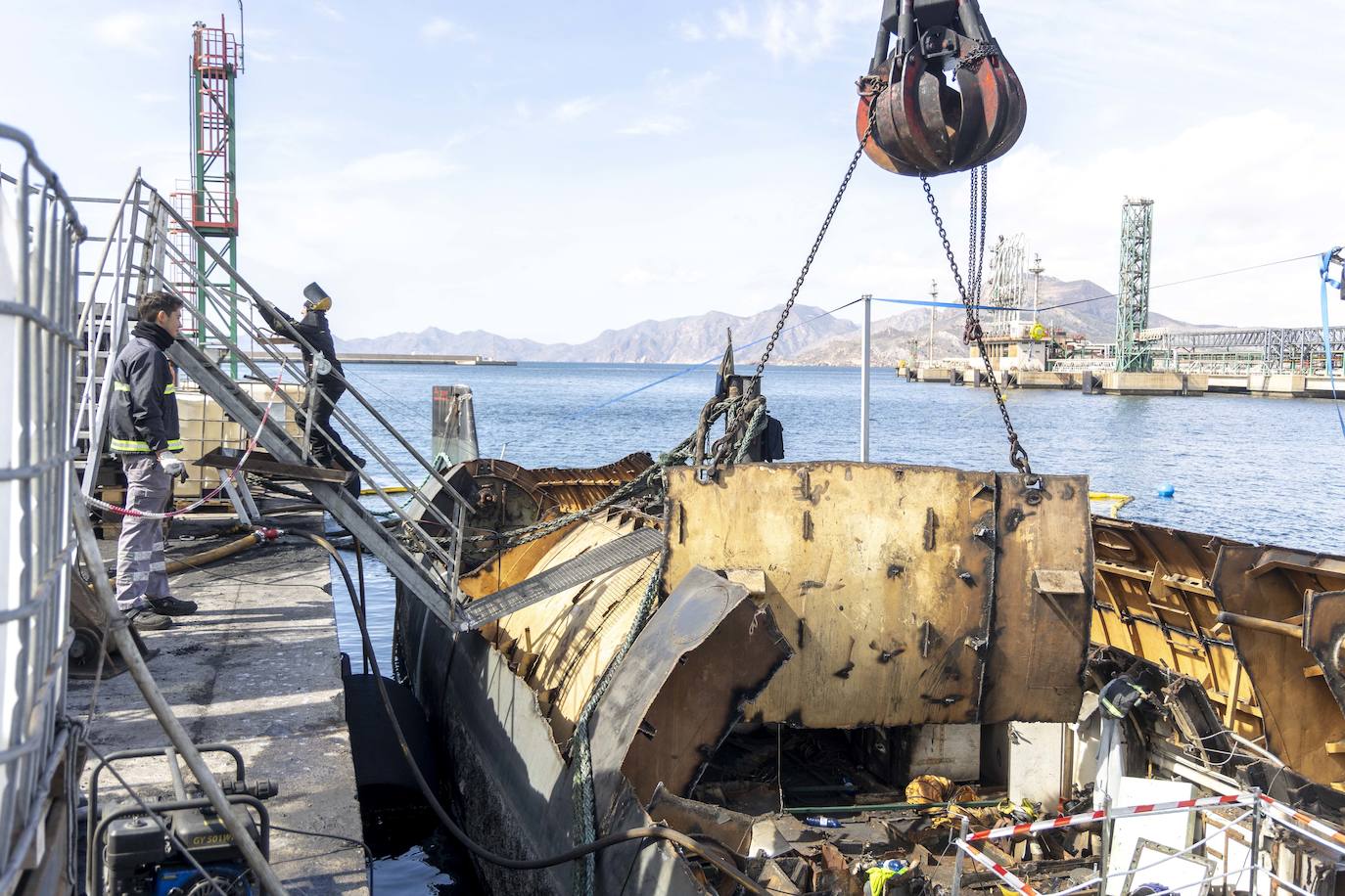 Así se desguaza el submarino &#039;Mistral&#039; en Cartagena