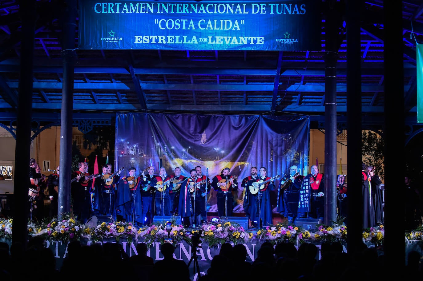 Los participantes del Certamen de Tunas llegan a San Basilio