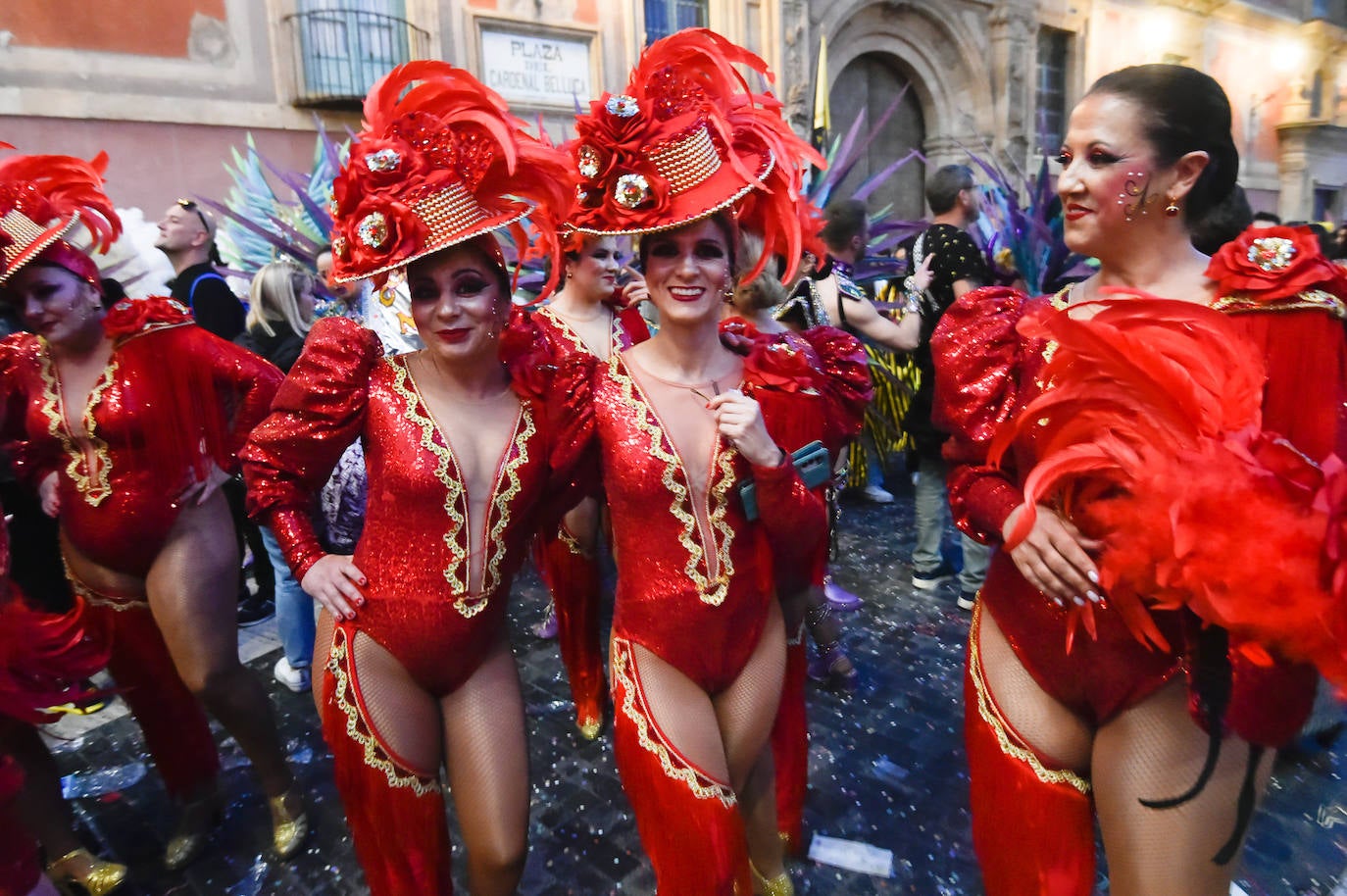 Las imágenes del desfile de la llegada de la Sardina a Murcia