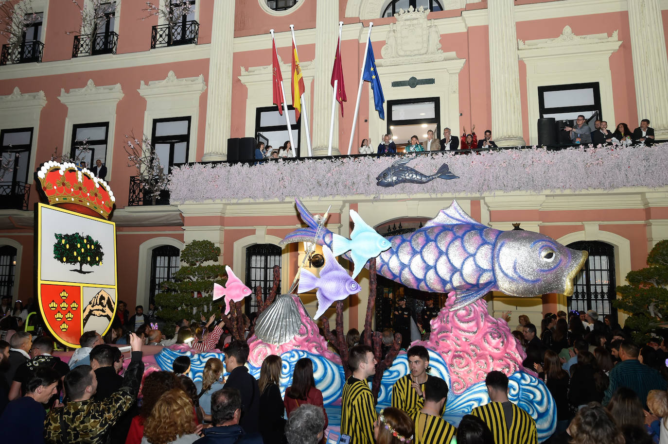 Las imágenes del desfile de la llegada de la Sardina a Murcia