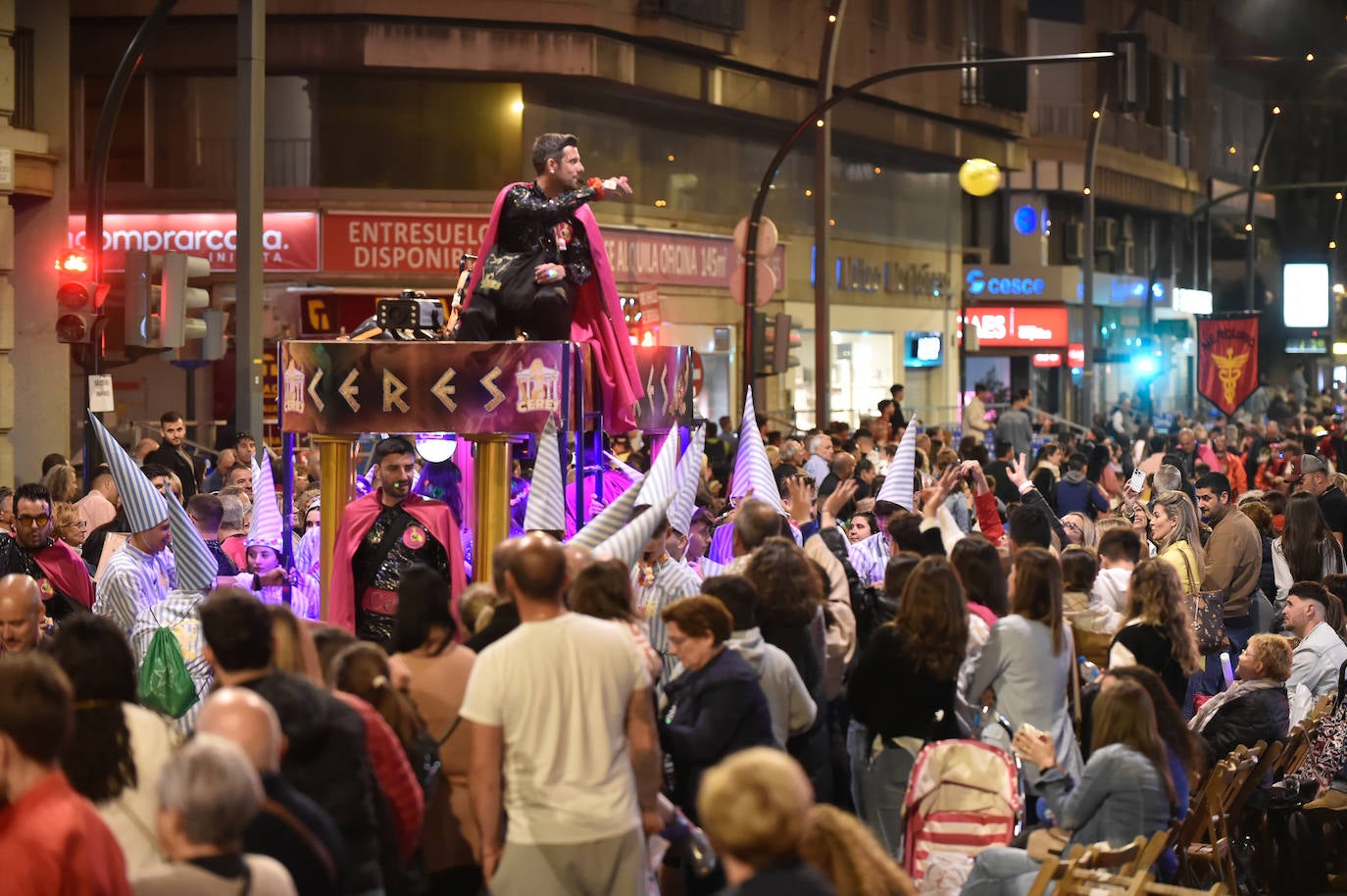 Las imágenes del desfile de la llegada de la Sardina a Murcia