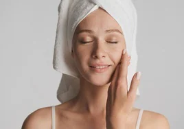 Doble limpieza facial: estos son los errores más comunes al realizar este ritual de belleza.