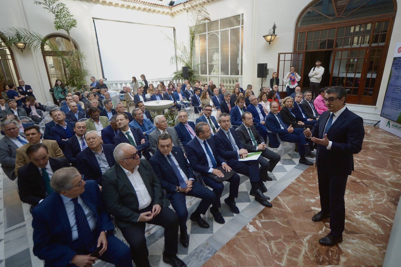Foro de Agrupal &#039;100 años de industria alimentaria en la Región. Dimensión económica y empresarial&#039;, en imágenes