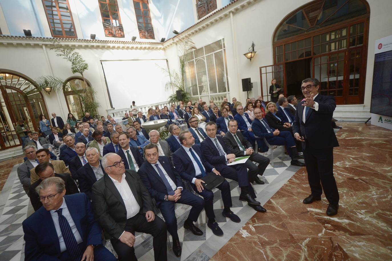 Foro de Agrupal &#039;100 años de industria alimentaria en la Región. Dimensión económica y empresarial&#039;, en imágenes