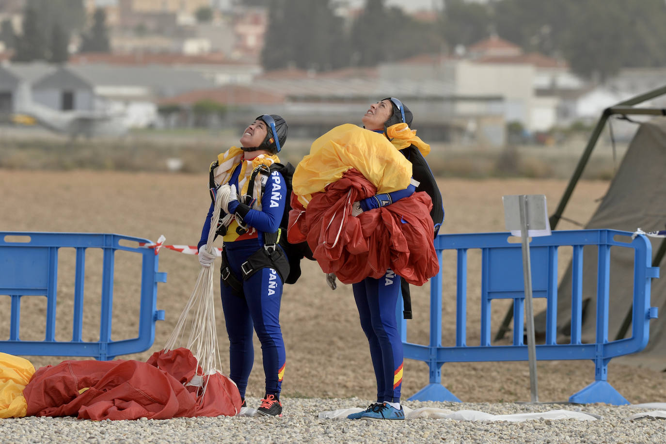 Las imágenes del Concurso Nacional de Paracaidismo en Alcantarilla