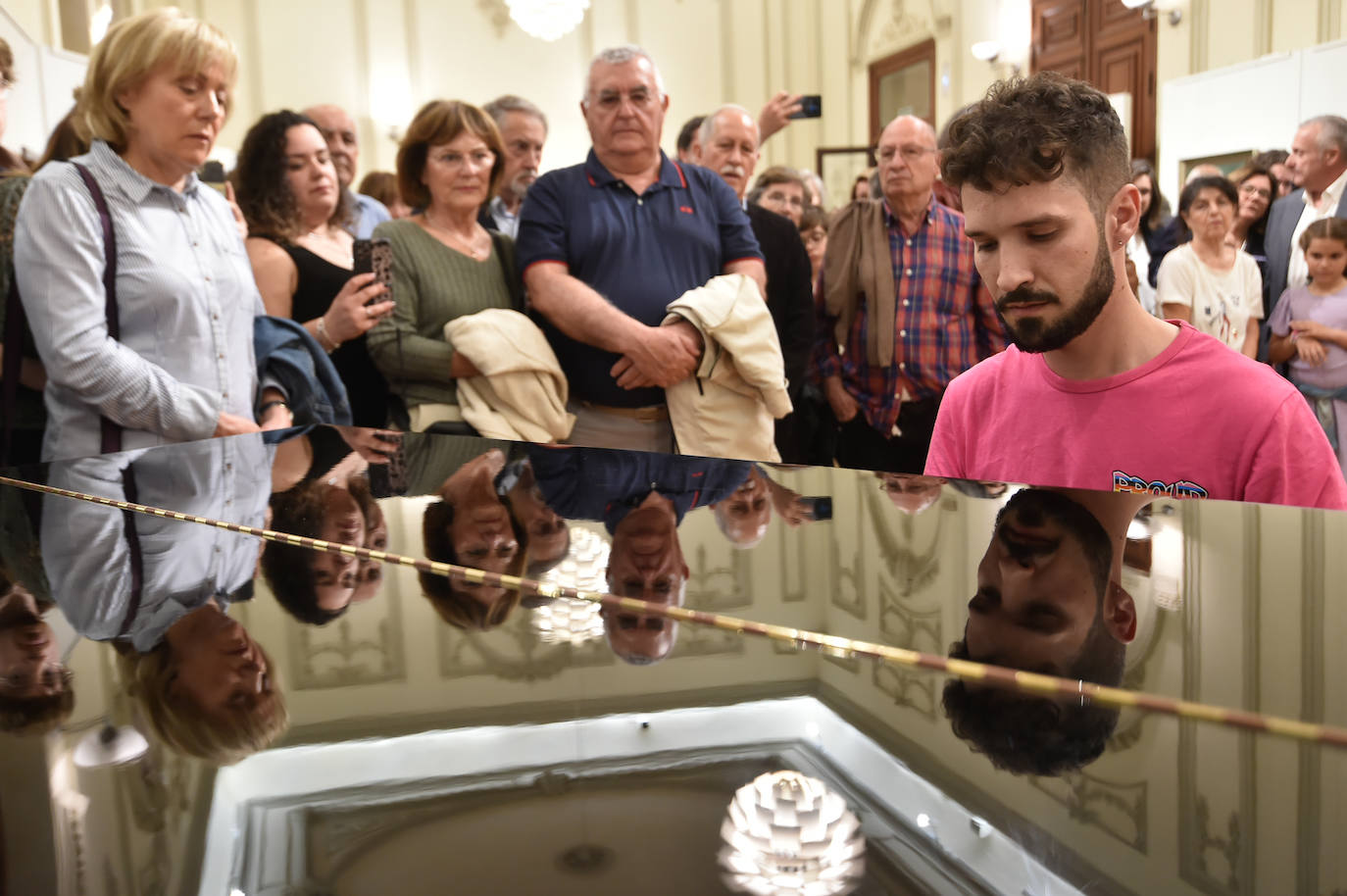 Inauguración de la exposición &#039;Armonía&#039; en la Sala Alta del Real Casino de Murcia