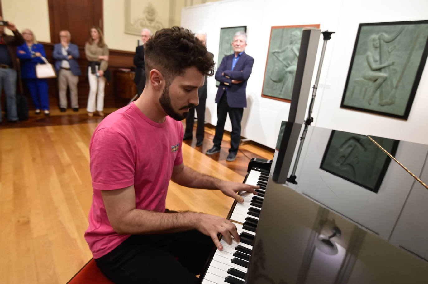 Inauguración de la exposición &#039;Armonía&#039; en la Sala Alta del Real Casino de Murcia