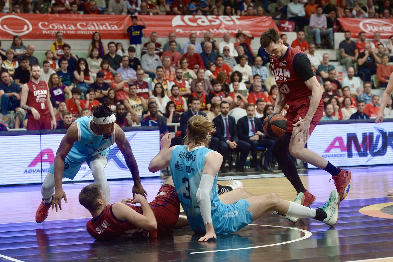 La victoria del UCAM Murcia contra el Palencia, en imágenes