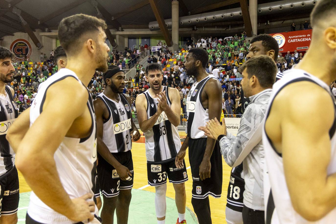 La derrota del FC Cartagena CB ante el Zamora, en imágenes