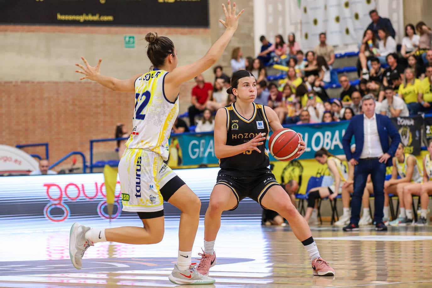 La victoria del Hozono Jairis ante La Seu, en imágenes