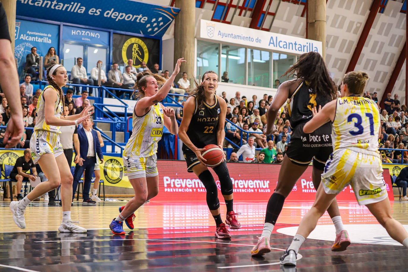 La victoria del Hozono Jairis ante La Seu, en imágenes