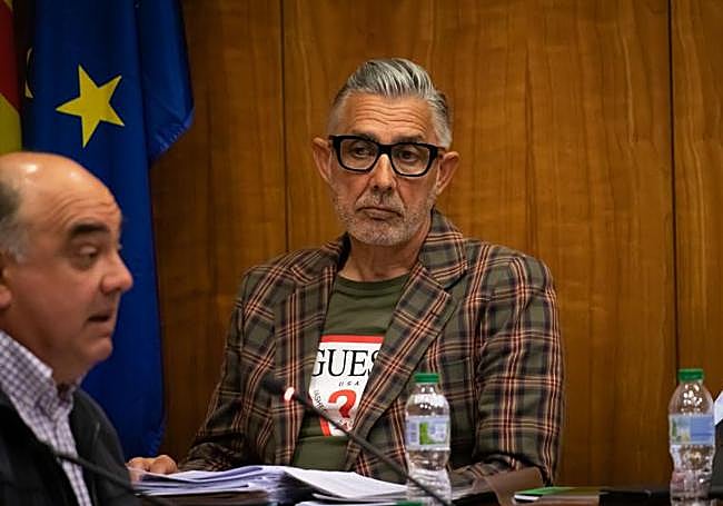 El interventor accidental, Eduardo Rodríguez Carmona, asistió por primera vez al pleno.