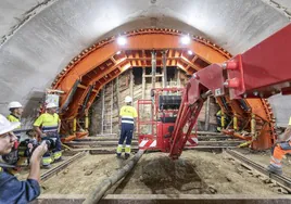 Obras de construcción del túnel de Viator, cerca de Almería.