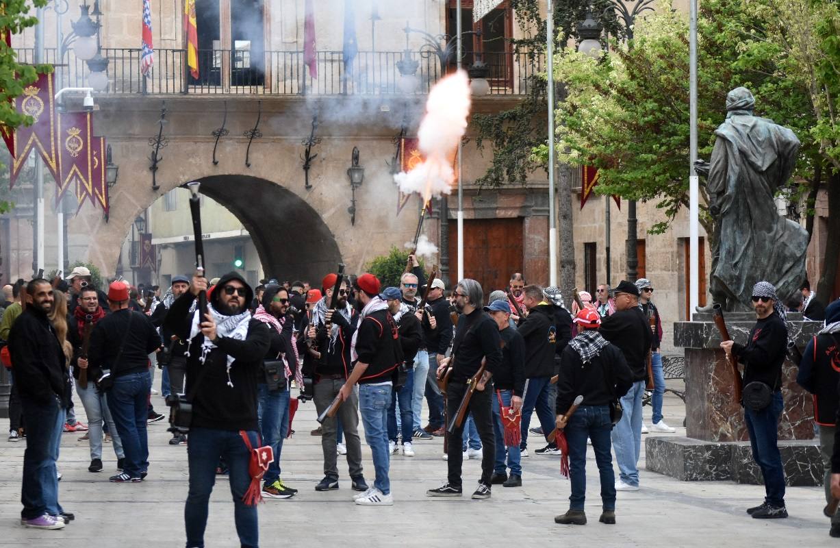 Imágenes del comienzo del Día del Moro en Caravaca