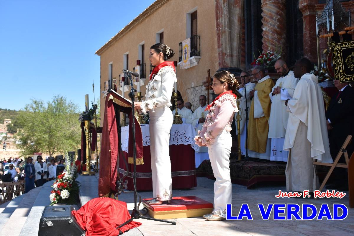 Flores de las peñas caballistas para la Vera Cruz en Caravaca