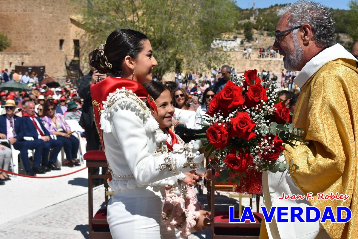 Flores de las peñas caballistas para la Vera Cruz en Caravaca