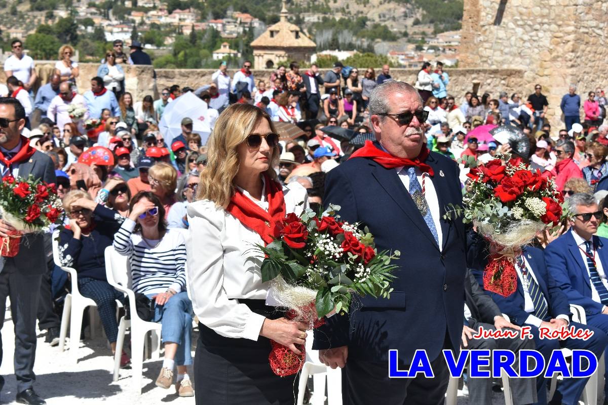 Flores de las peñas caballistas para la Vera Cruz en Caravaca