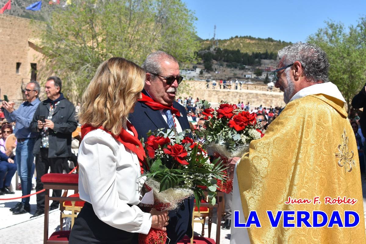 Flores de las peñas caballistas para la Vera Cruz en Caravaca