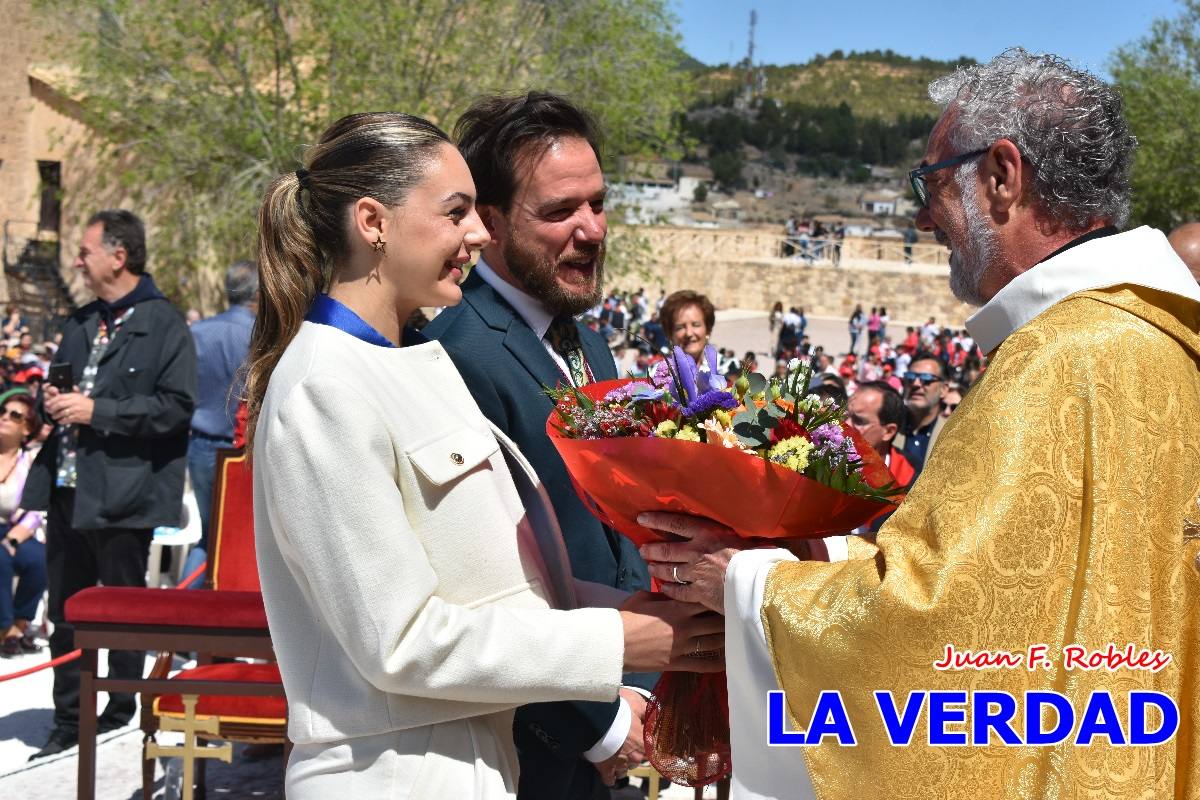 Flores de las peñas caballistas para la Vera Cruz en Caravaca