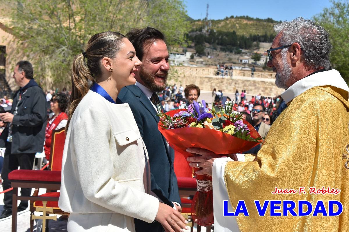 Flores de las peñas caballistas para la Vera Cruz en Caravaca