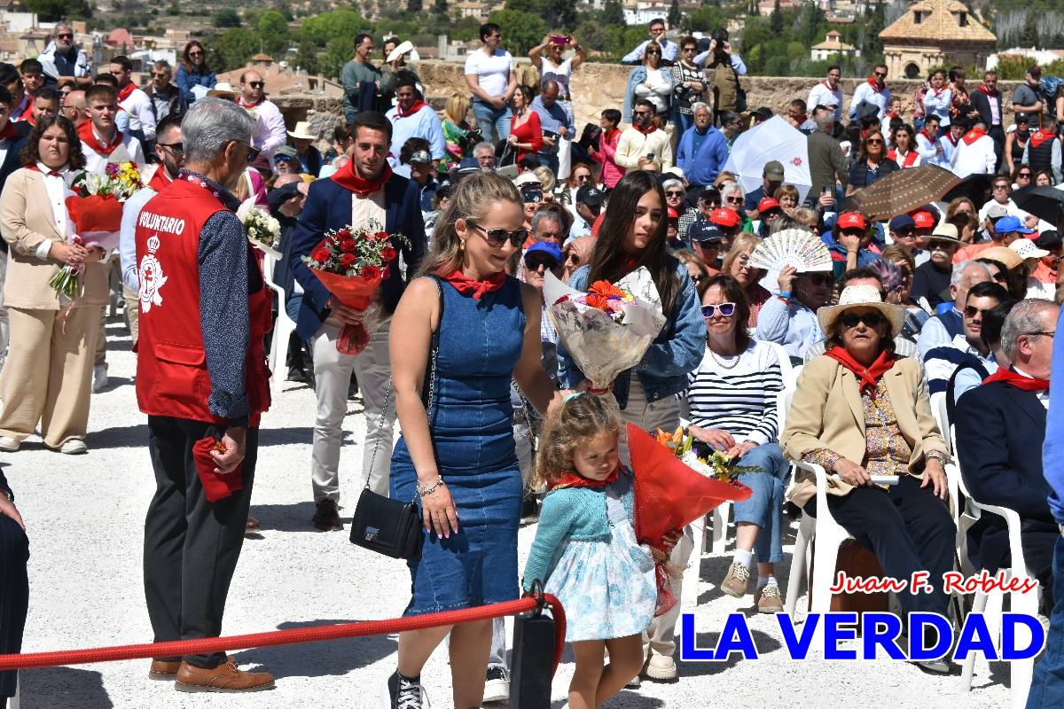 Flores de las peñas caballistas para la Vera Cruz en Caravaca