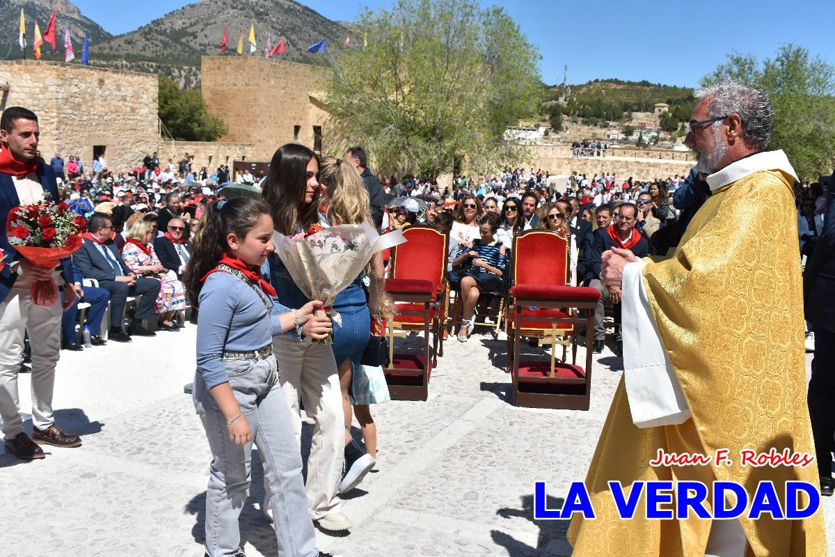 Flores de las peñas caballistas para la Vera Cruz en Caravaca