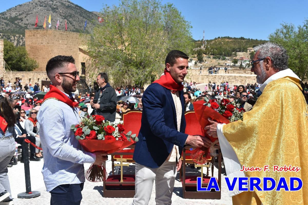Flores de las peñas caballistas para la Vera Cruz en Caravaca