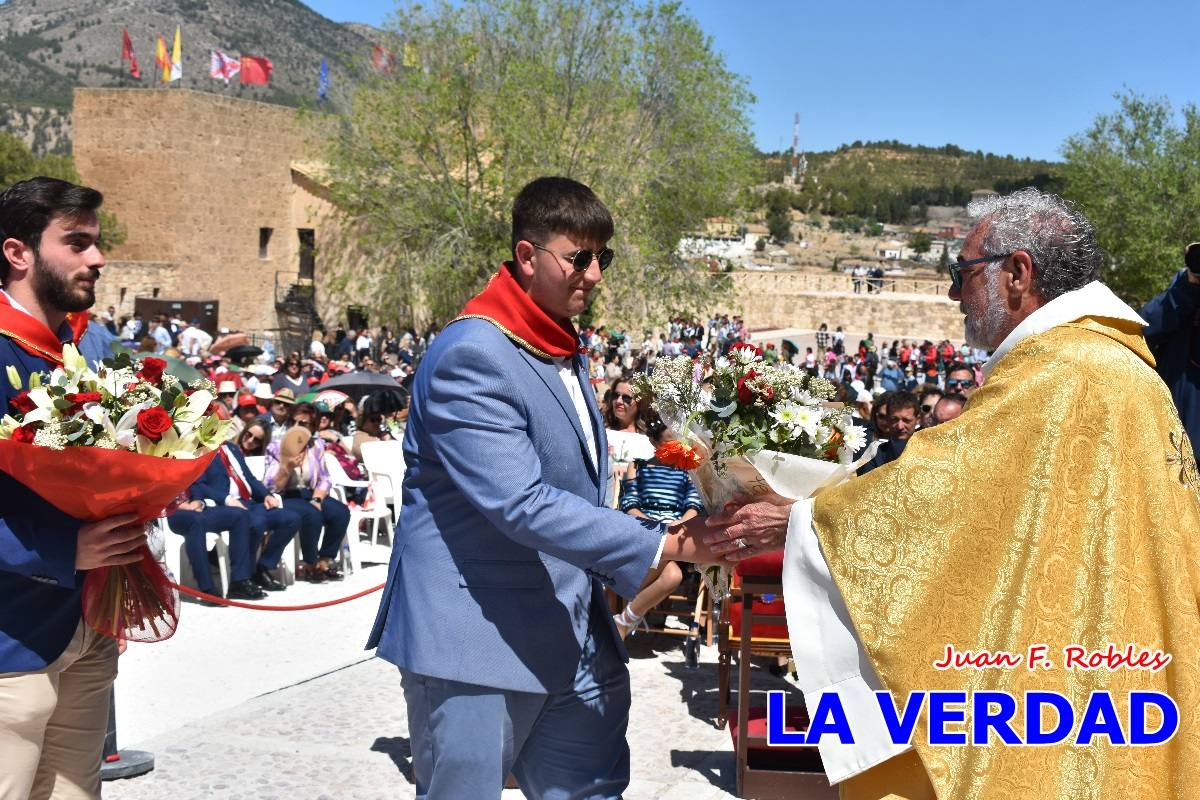 Flores de las peñas caballistas para la Vera Cruz en Caravaca