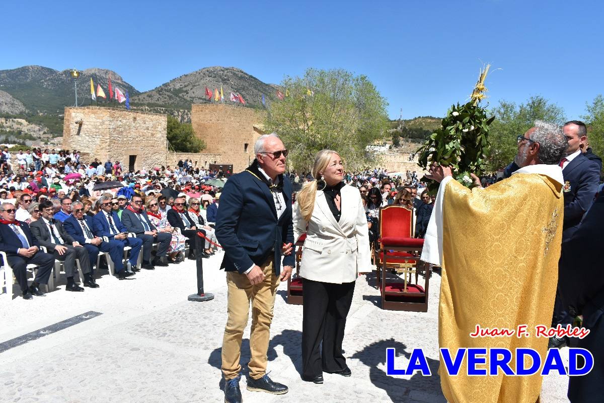 Flores de las peñas caballistas para la Vera Cruz en Caravaca