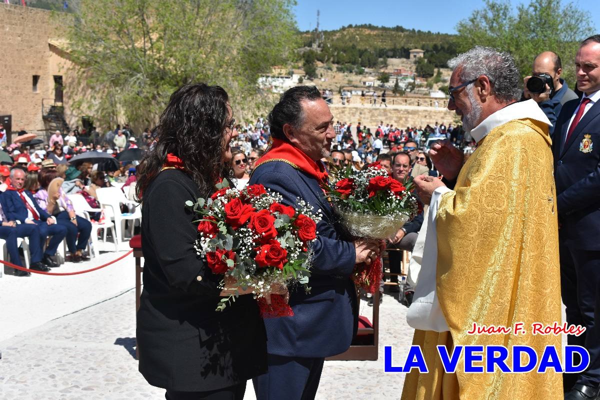 Flores de las peñas caballistas para la Vera Cruz en Caravaca