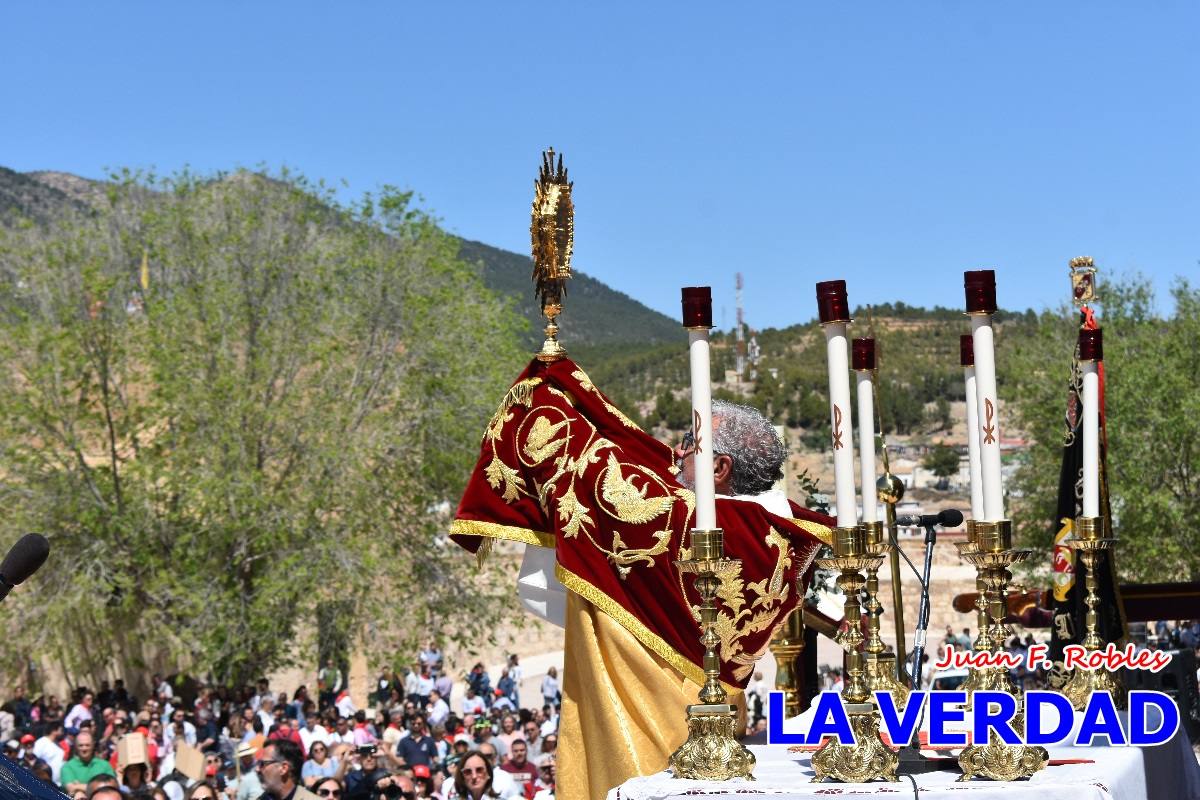 Flores de las peñas caballistas para la Vera Cruz en Caravaca