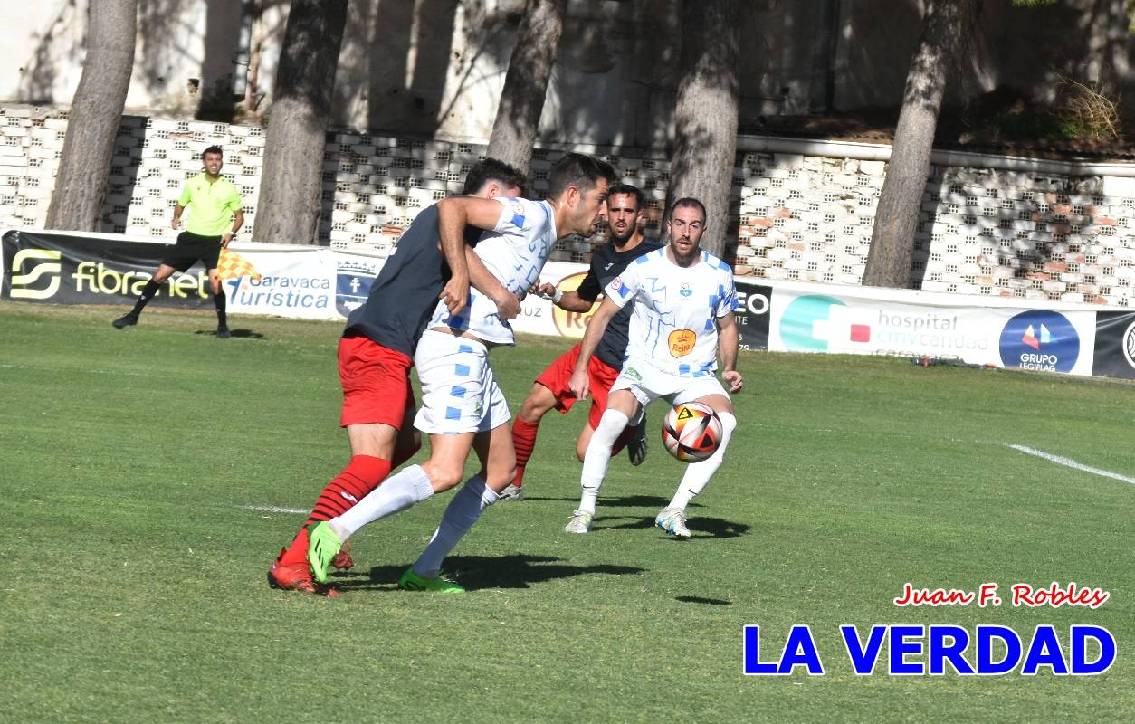 El Caravaca saca músculo frente al Racing Murcia