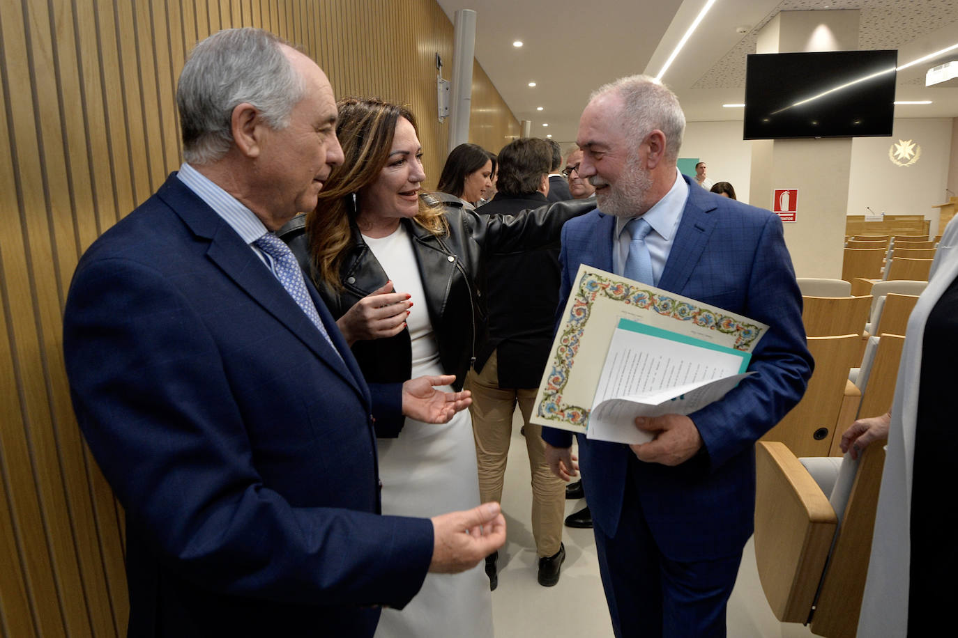 Miralles renueva al frente del Colegio Oficial de Médicos de la Región de Murcia