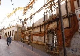 Solar de la calle Leonés donde se construirá un bloque de 11 pisos.