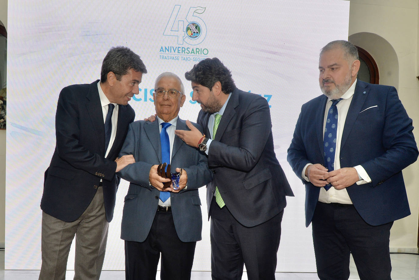 Las imágenes del 45 aniversario del Tajo-Segura en Murcia