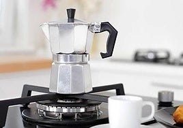 Esta es la razón por la que no debes prensar el café al utilizar la cafetera italiana.