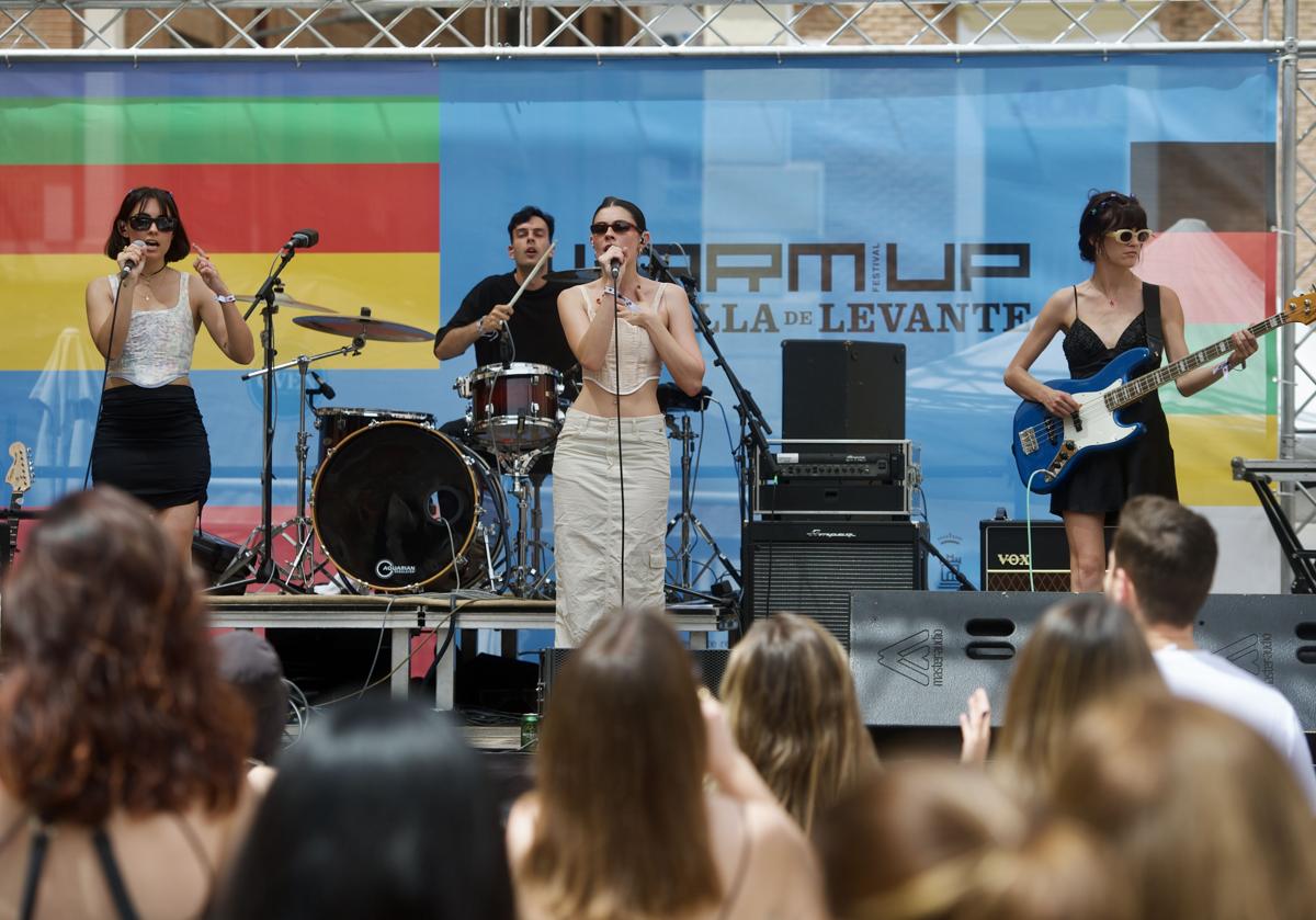 Uno de los conciertos celebrado en la plaza del Romea en la pasada edición del Warm Up.