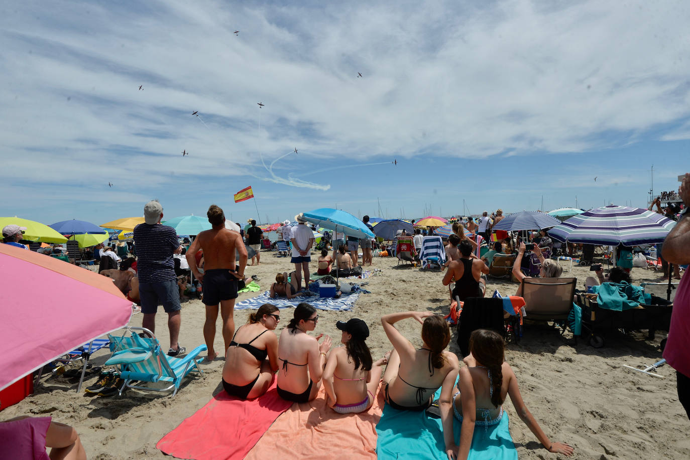 Ovaciones a la Patrulla Águila en el Festival Aéreo de San Javier