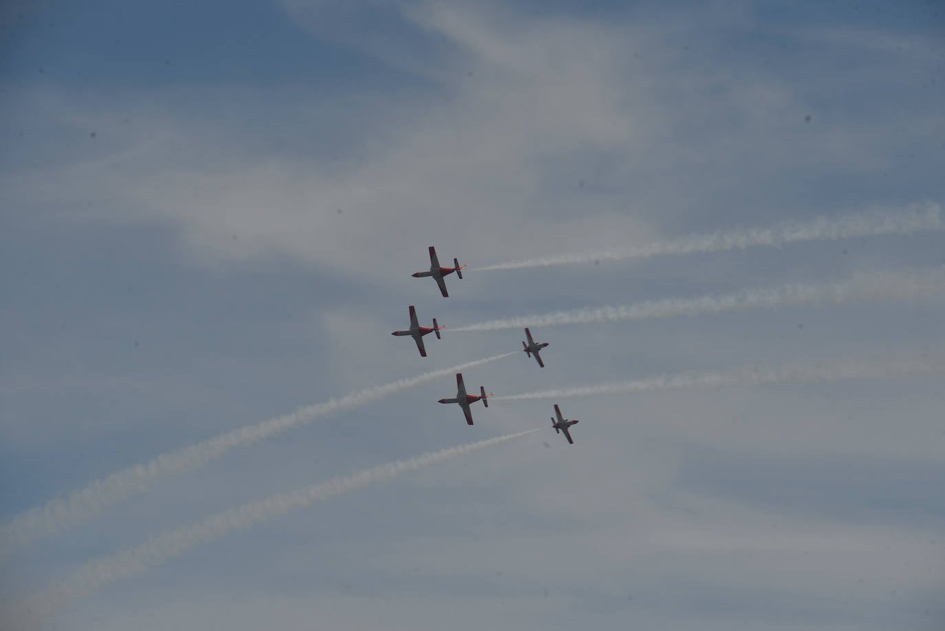 Ovaciones a la Patrulla Águila en el Festival Aéreo de San Javier