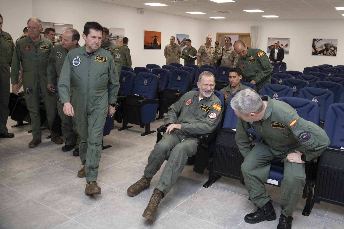 La visita del Rey Felipe VI a la Academia General del Aire, en imágenes