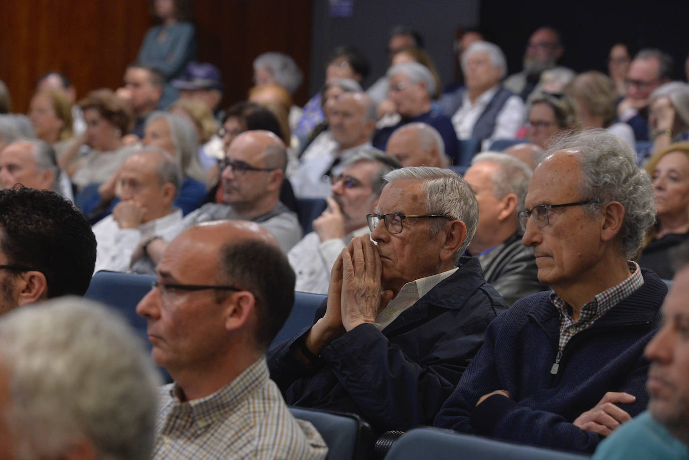 Las imágenes de Andrés Trapiello en el Aula de Cultura de LA VERDAD